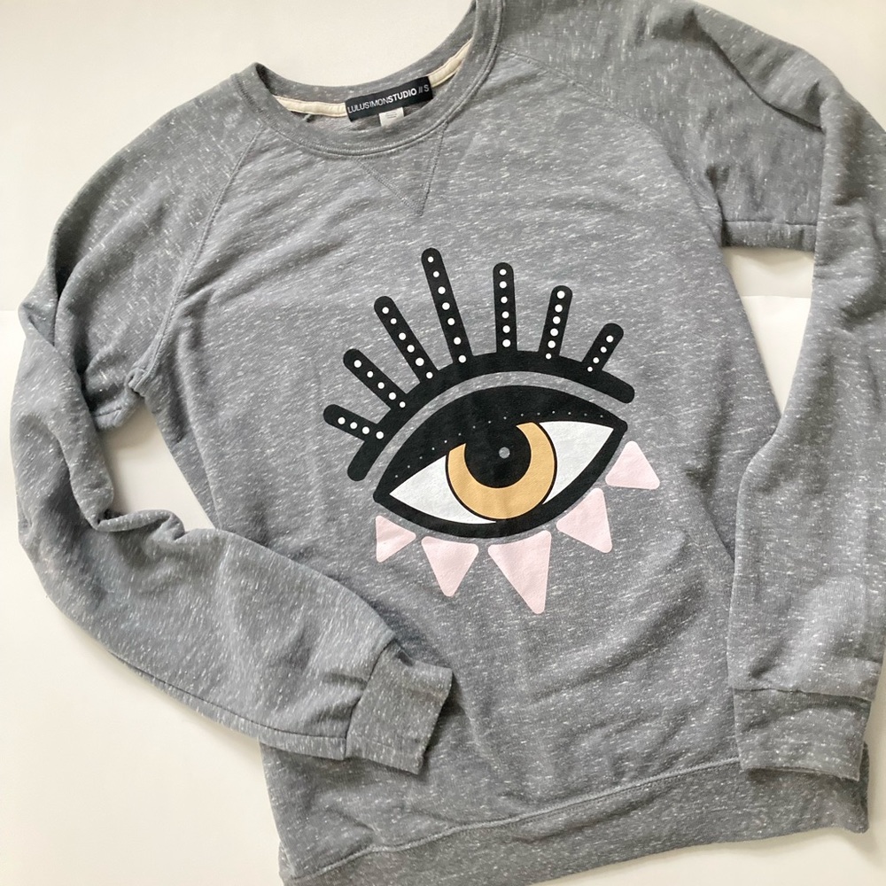 Lulusimon Studio Grey Eye Pullover Sweatshirt Small